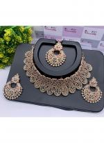 Alloy Gold Plated Necklace Set